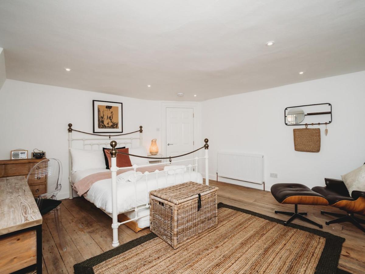 Pass The Keys Stylish 2 Bed Eco Flat In The Heart Of Bathアパートメント エクステリア 写真